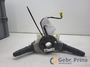 Gebruikte Combischakelaar Stuurkolom Nissan Primera (P12) 1.8 16V Prijs € 30,00 Margeregeling aangeboden door Autorec. Gebr. Prins b.v.