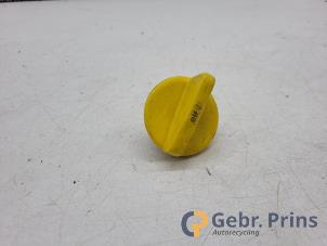 Gebruikte Oliedop Renault Clio II (BB/CB) 1.4 16V Prijs € 5,00 Margeregeling aangeboden door Autorec. Gebr. Prins b.v.