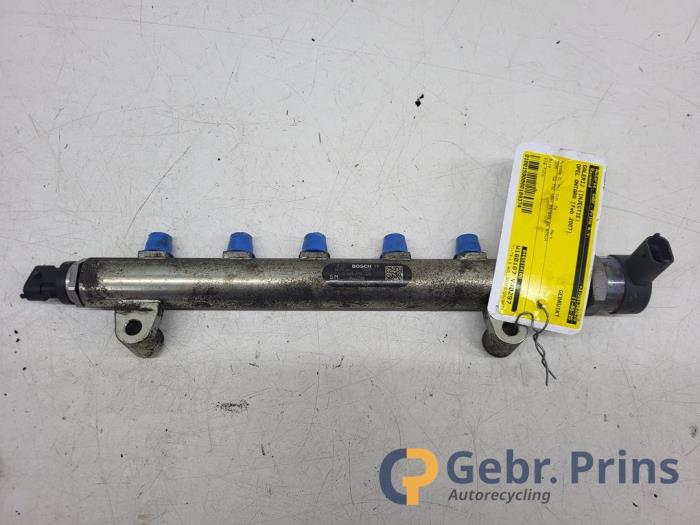 Gebruikte Common rail (Injectie) Opel Antara (LA6) 2.0 CDTI 16V 4x4 Prijs € 75,00 Margeregeling aangeboden door Autorec. Gebr. Prins b.v.
