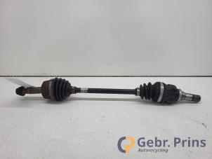 Gebruikte Aandrijfas links-voor Citroen C1 1.0 Vti 68 12V Prijs € 40,00 Margeregeling aangeboden door Autorec. Gebr. Prins b.v.