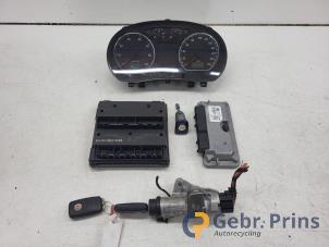 Gebruikte Kontaktslot + computer Volkswagen Polo IV (9N1/2/3) 1.4 16V Prijs € 75,00 Margeregeling aangeboden door Autorec. Gebr. Prins b.v.