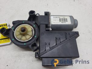 Gebruikte Raammotor Portier Skoda Fabia (6Y5) 1.4i 16V Prijs € 20,00 Margeregeling aangeboden door Autorec. Gebr. Prins b.v.
