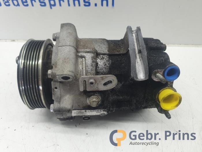 Aircopomp van een Citroën Jumper (U9) 2.2 Blue HDi 165 2023