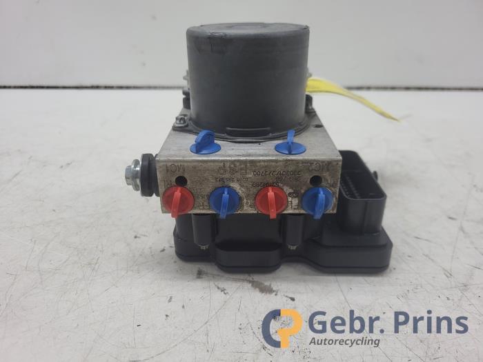 ABS Pomp van een Citroën Jumper (U9) 2.2 Blue HDi 165 2023