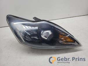 Gebruikte Koplamp rechts Ford Focus 2 1.6 Ti-VCT 16V Prijs € 125,00 Margeregeling aangeboden door Autorec. Gebr. Prins b.v.