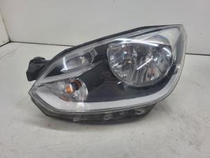 Gebruikte Linker Koplamp Volkswagen Up! (121) 1.0 12V 60 Prijs € 150,00 Margeregeling aangeboden door Autorec. Gebr. Prins b.v.