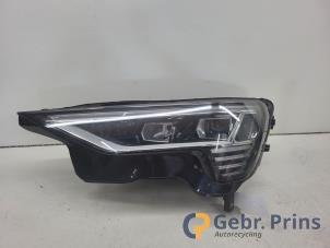 Gebruikte Koplamp links Audi E-tron (GEN) 50 quattro Prijs € 800,00 Margeregeling aangeboden door Autorec. Gebr. Prins b.v.