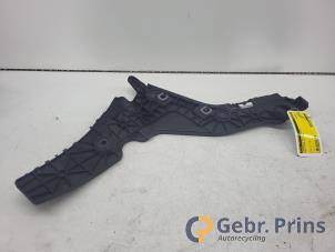 Gebruikte Bumpersteun rechts-achter Audi E-tron (GEN) 50 quattro Prijs € 10,00 Margeregeling aangeboden door Autorec. Gebr. Prins b.v.