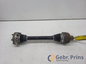 Gebruikte Aandrijfas links-achter Audi E-tron (GEN) 50 quattro Prijs € 75,00 Margeregeling aangeboden door Autorec. Gebr. Prins b.v.