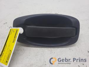 Gebruikte Portiergreep 2Deurs links Fiat Fiorino (225) 1.4 Prijs € 15,00 Margeregeling aangeboden door Autorec. Gebr. Prins b.v.