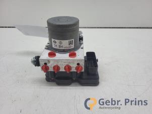 Gebruikte ABS Pomp Renault Clio V (RJAB) 1.0 TCe 90 12V Prijs € 100,00 Margeregeling aangeboden door Autorec. Gebr. Prins b.v.