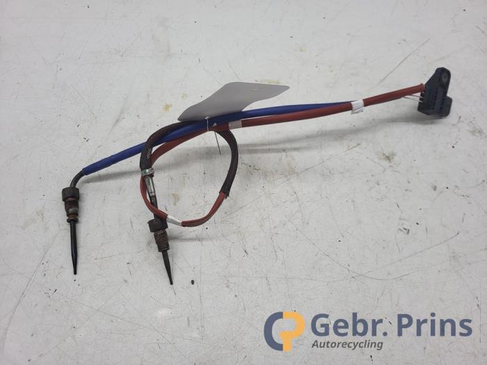 Gebruikte Uitlaat temperatuursensor Renault Clio V (RJAB) 1.0 TCe 90 12V Prijs € 30,00 Margeregeling aangeboden door Autorec. Gebr. Prins b.v.
