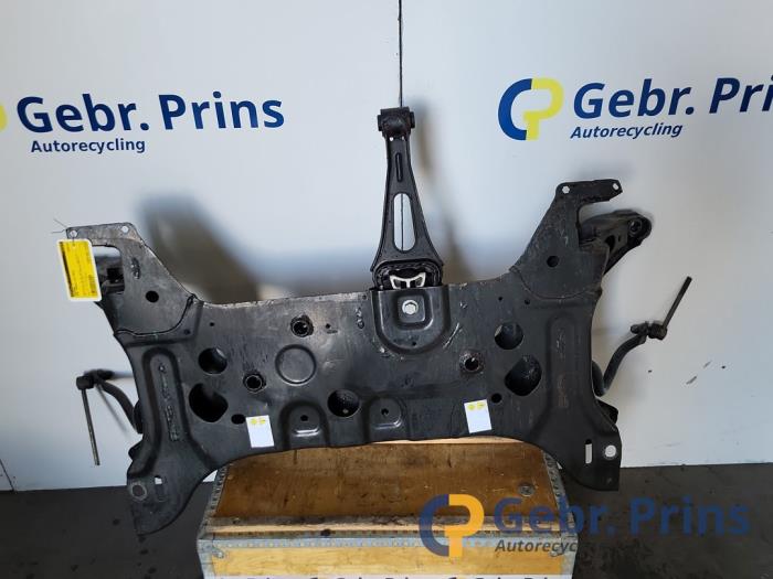 Subframe van een Ford Transit 2.0 TDCi 16V Eco Blue 130 2019