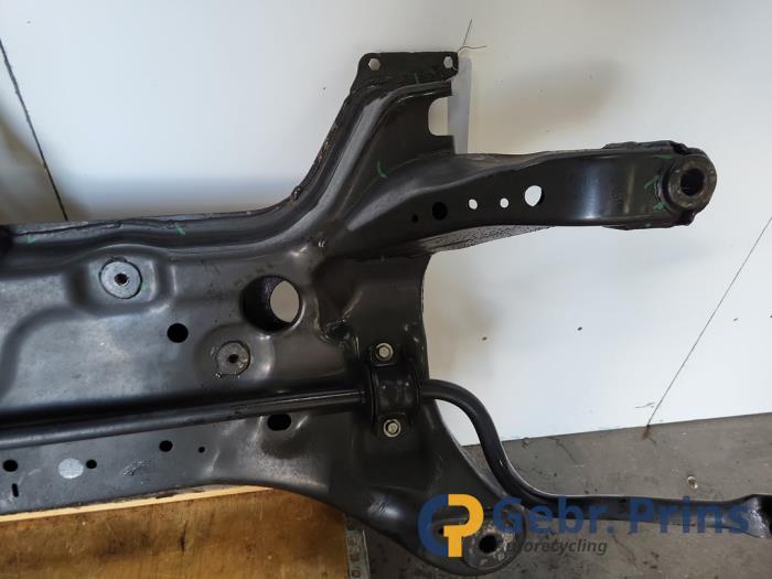 Subframe van een Ford Transit 2.0 TDCi 16V Eco Blue 130 2019
