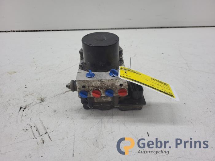 Gebruikte ABS Pomp Seat Ibiza IV SC (6J1) 1.2 12V Prijs € 50,00 Margeregeling aangeboden door Autorec. Gebr. Prins b.v.