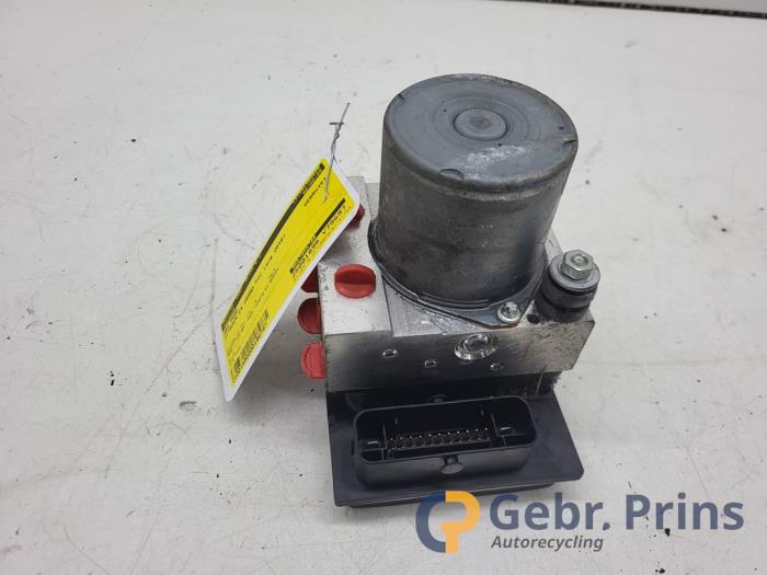 Gebruikte ABS Pomp Citroen C4 Grand Picasso (UA) 1.6 16V VTi Prijs € 60,00 Margeregeling aangeboden door Autorec. Gebr. Prins b.v.