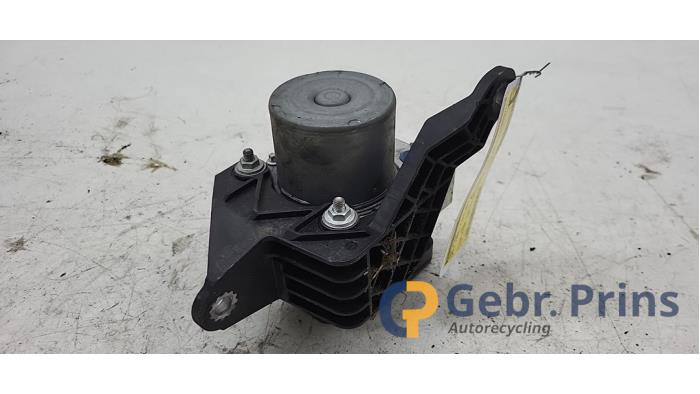 Gebruikte ABS Pomp Opel Karl 1.0 12V Prijs € 75,00 Margeregeling aangeboden door Autorec. Gebr. Prins b.v.