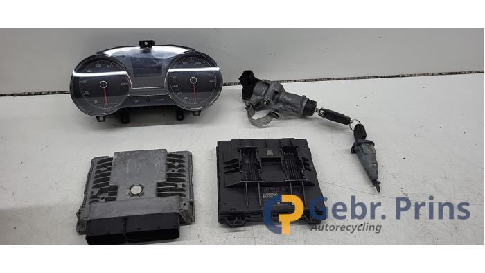 Gebruikte Kontaktslot + computer Seat Ibiza IV SC (6J1) 1.2 TSI Prijs € 150,00 Margeregeling aangeboden door Autorec. Gebr. Prins b.v.
