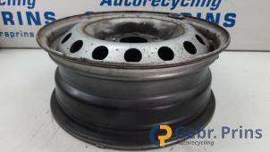 Gebruikte Velg Renault Trafic New (FL) 2.0 dCi 16V 90 Prijs € 30,00 Margeregeling aangeboden door Autorec. Gebr. Prins b.v.