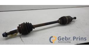 Gebruikte Steekas links-voor Toyota Yaris (P1) 1.3 16V VVT-i Prijs € 25,00 Margeregeling aangeboden door Autorec. Gebr. Prins b.v.