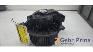 Gebruikte Chaufage Ventilatiemotor Ford Puma 1.0 Ti-VCT EcoBoost mHEV 12V Prijs € 50,00 Margeregeling aangeboden door Autorec. Gebr. Prins b.v.