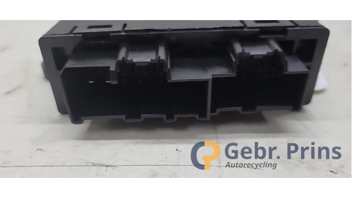 Centrale Deurvergrendelings Module van een Ford Puma 1.0 Ti-VCT EcoBoost mHEV 12V 2022