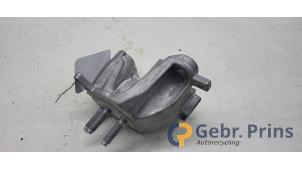 Gebruikte Versnellingsbak Steun Ford Puma 1.0 Ti-VCT EcoBoost mHEV 12V Prijs € 20,00 Margeregeling aangeboden door Autorec. Gebr. Prins b.v.