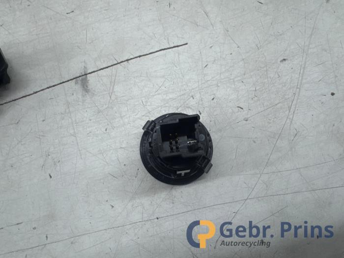 Kontaktslot + computer van een Ford Puma 1.0 Ti-VCT EcoBoost mHEV 12V 2022