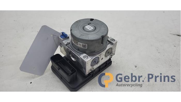 Gebruikte ABS Pomp Dacia Dokker Express (8S) 1.5 dCi 90 Prijs € 90,75 Inclusief btw aangeboden door Autorec. Gebr. Prins b.v.