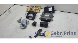 Gebruikte Kontaktslot + computer Kia Niro I (DE) 1.6 GDI Hybrid Prijs € 300,00 Margeregeling aangeboden door Autorec. Gebr. Prins b.v.