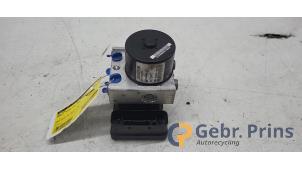 Gebruikte ABS Pomp Renault Twingo II (CN) 1.2 Prijs € 40,00 Margeregeling aangeboden door Autorec. Gebr. Prins b.v.