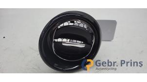 Gebruikte Luchtrooster Dashboard Renault Zoé (AG) R90 Prijs € 20,00 Margeregeling aangeboden door Autorec. Gebr. Prins b.v.