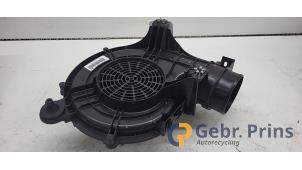 Gebruikte Chaufage Ventilatiemotor Renault Zoé (AG) R90 Prijs € 100,00 Margeregeling aangeboden door Autorec. Gebr. Prins b.v.