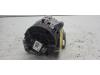 Dynamo van een Renault Twingo II (CN) 1.2 16V 2012