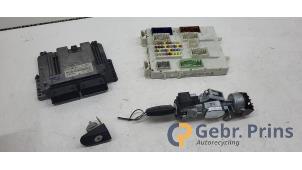 Gebruikte Kontaktslot + computer Ford Transit Connect (PJ2) 1.5 TDCi ECOnetic Prijs € 181,50 Inclusief btw aangeboden door Autorec. Gebr. Prins b.v.