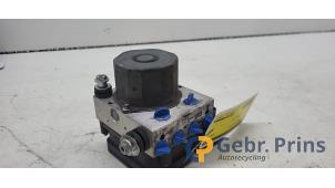 Gebruikte ABS Pomp Nissan Qashqai (J11) 1.2 DIG-T 16V Prijs € 75,00 Margeregeling aangeboden door Autorec. Gebr. Prins b.v.