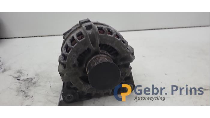 Gebruikte Dynamo Nissan Qashqai (J11) 1.2 DIG-T 16V Prijs € 60,00 Margeregeling aangeboden door Autorec. Gebr. Prins b.v.