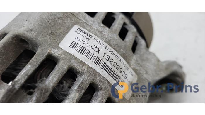 Dynamo van een Suzuki Wagon-R+ (RB) 1.0 12V 2008