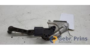 Gebruikte Xenon hoogteregelaar Tesla Model 3 Standard RWD Plus 60 kWh Prijs € 30,00 Margeregeling aangeboden door Autorec. Gebr. Prins b.v.