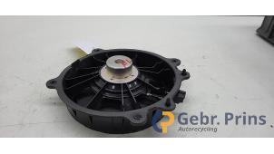 Gebruikte Luidspreker Tesla Model 3 Standard RWD Plus 60 kWh Prijs € 50,00 Margeregeling aangeboden door Autorec. Gebr. Prins b.v.