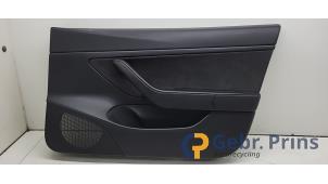Gebruikte Deurbekleding 4Deurs rechts-voor Tesla Model 3 Standard RWD Plus 60 kWh Prijs € 150,00 Margeregeling aangeboden door Autorec. Gebr. Prins b.v.