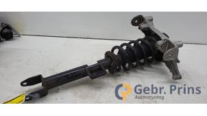 Gebruikte Veerpoot links-voor Tesla Model 3 Standard RWD Plus 60 kWh Prijs € 125,00 Margeregeling aangeboden door Autorec. Gebr. Prins b.v.