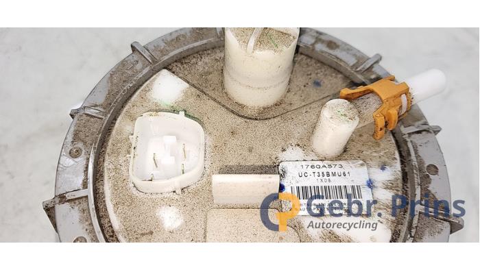 Gebruikte Tank element Pomp Mitsubishi Space Star (A0) 1.2 12V Prijs € 40,00 Margeregeling aangeboden door Autorec. Gebr. Prins b.v.