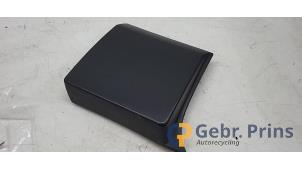 Gebruikte Carrosserielijst Renault Trafic (1FL/2FL/3FL/4FL) 1.6 dCi Twin Turbo Prijs € 24,20 Inclusief btw aangeboden door Autorec. Gebr. Prins b.v.