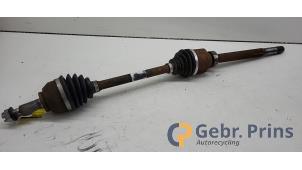 Gebruikte Steekas rechts-voor Renault Trafic (1FL/2FL/3FL/4FL) 1.6 dCi Twin Turbo Prijs € 121,00 Inclusief btw aangeboden door Autorec. Gebr. Prins b.v.