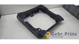 Gebruikte Stoelframe Renault Trafic (1FL/2FL/3FL/4FL) 1.6 dCi Twin Turbo Prijs € 48,40 Inclusief btw aangeboden door Autorec. Gebr. Prins b.v.