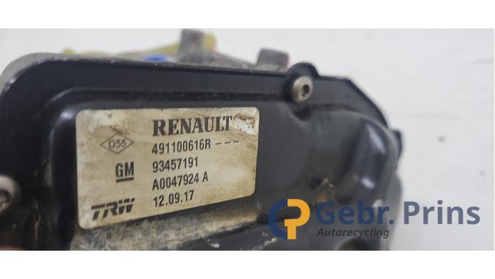 Stuurbekrachtiging Pomp van een Renault Trafic (1FL/2FL/3FL/4FL) 1.6 dCi Twin Turbo 2017