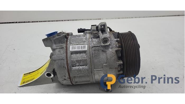 Gebruikte Pomp Airco Renault Trafic (1FL/2FL/3FL/4FL) 1.6 dCi Twin Turbo Prijs € 151,25 Inclusief btw aangeboden door Autorec. Gebr. Prins b.v.