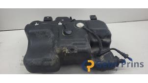 Gebruikte Adblue tank Renault Trafic (1FL/2FL/3FL/4FL) 1.6 dCi Twin Turbo Prijs € 363,00 Inclusief btw aangeboden door Autorec. Gebr. Prins b.v.