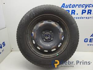 Gebruikte Reserveband Ford Transit Courier 1.5 TDCi 75 Prijs € 60,50 Inclusief btw aangeboden door Autorec. Gebr. Prins b.v.